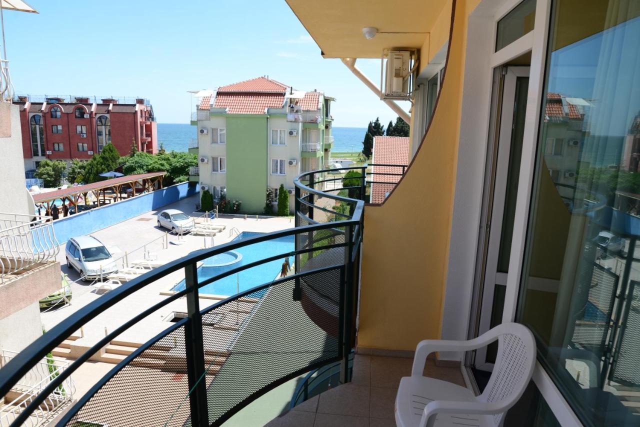 Hotel Riviera Ravda Buitenkant foto