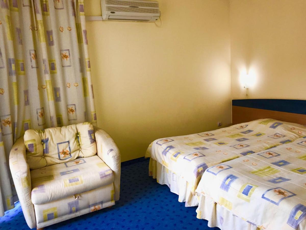 Hotel Riviera Ravda Buitenkant foto
